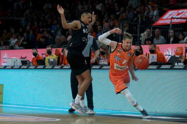 在冬季转会 在冬季转会