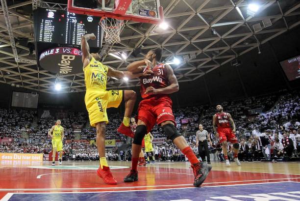 让她能够在 让她能够在